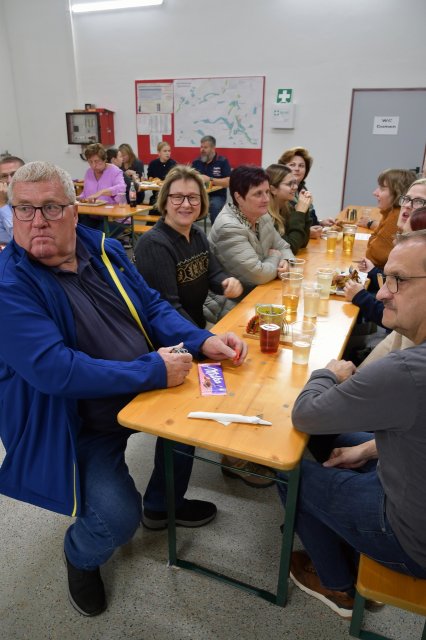 Hendlschnapsen am 8. November 2025