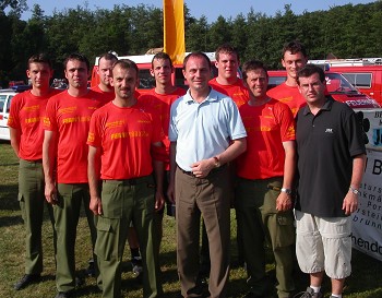 LH-Stv. Franz Steindl und Vbgm. Reinhard Strobl mit der Wettkampfgruppe I LH-Stv. Franz Steindl und Vbgm. Reinhard Strobl mit der Wettkampfgruppe I