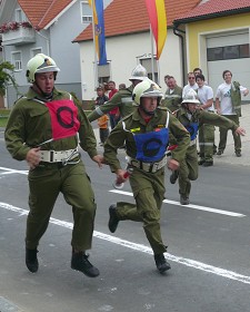 Hohes Tempo beim Staffellauf