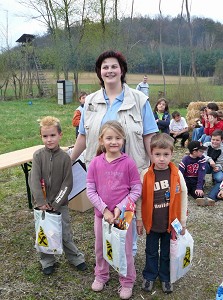 Obfrau Renate Fr&uuml;hwirth mit den Schnellsten der mittleren Altersgruppe