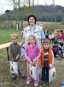 Obfrau Renate Fr&uuml;hwirth mit den Schnellsten der mittleren Altersgruppe