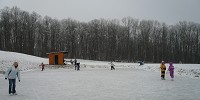 Spass am Eislaufplatz hatten Kinder und auch Erwachsene