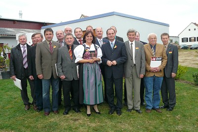 Zahlreiche Parteifreunde aus dem Bez. G&uuml;ssing wurden geehrt