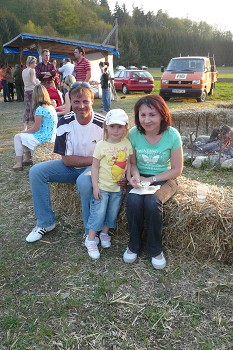 Fam. Mulzet beim kleinen Osterfeuer