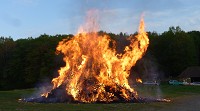 Ostereiersuche und Osterfeuer 2011 in Kleinm&uuml;rbisch