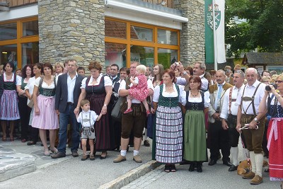 Einweihung der Danke-Stoakogler-Statue in Gasen