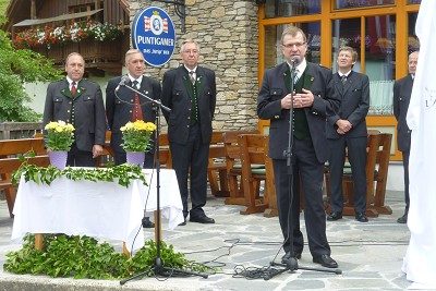 Einweihung der Danke-Stoakogler-Statue in Gasen