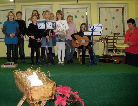 Weihnachtsfeier 2011 in der Volksschule