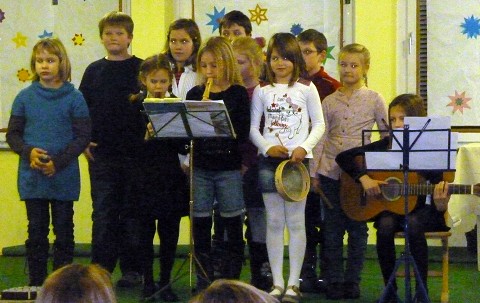 Weihnachtsfeier 2011 in der Volksschule