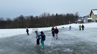 Eislaufparty am Spielplatz in Kleinmürbisch