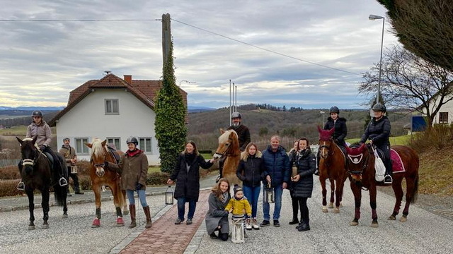 Reiterfreunde überbrachten Friedenslicht